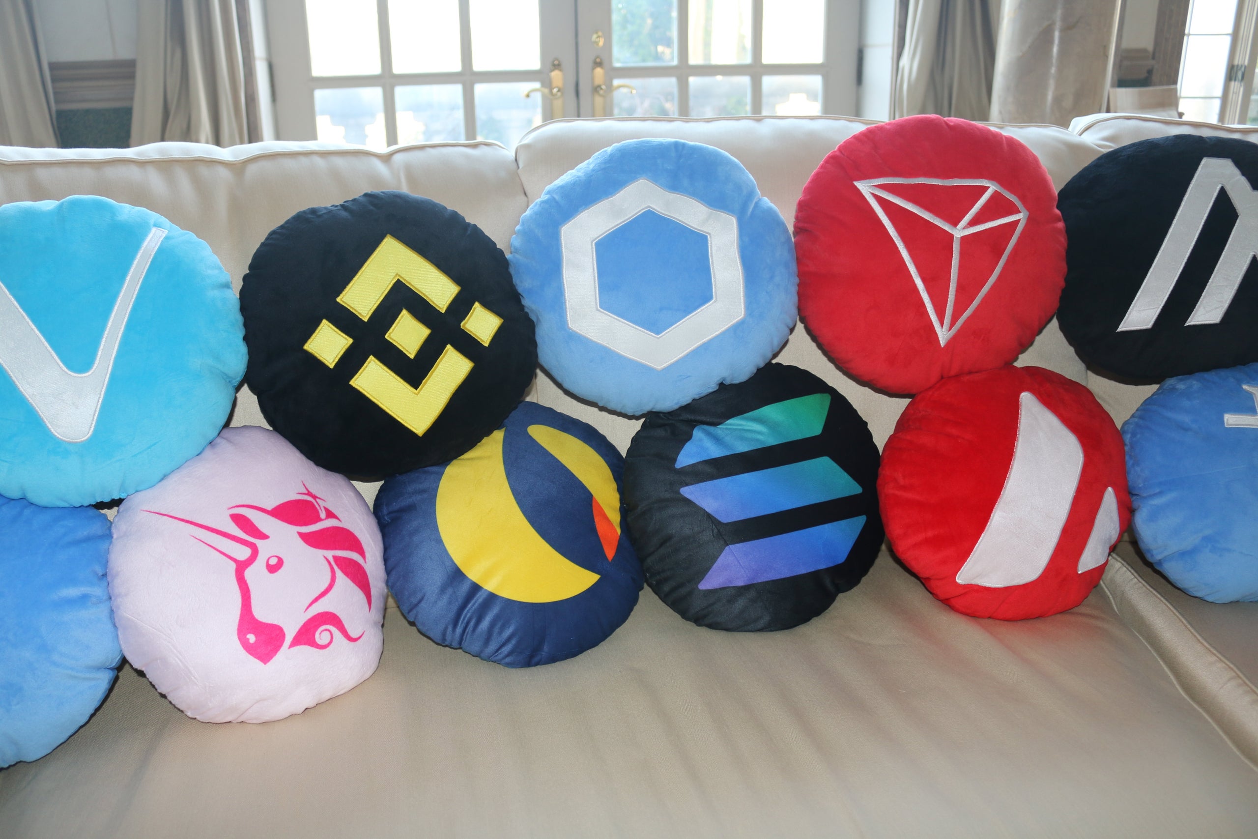  Ripple Pillows - Embroidered Round Stuffed Plush Crypto Pillow  by BlockCraft.Shop XRP Plush XRP Pillow : Home & Kitchen